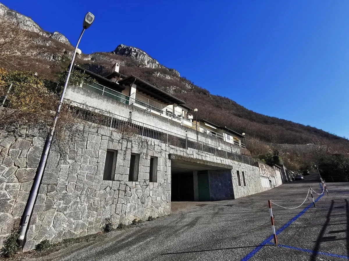 Apartment Near Villa Monastero And Castello Di Vezio Varenna