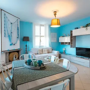Apartment Porto Azzurro, Varenna