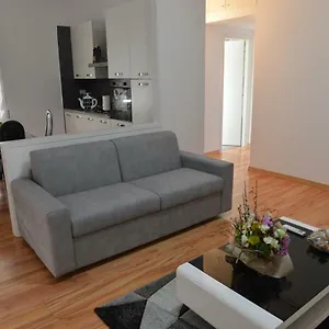 De 60 M² En Aeropuerto De Roma - Fiumicino, Con 2 Habitación Apartamento Fiumicino